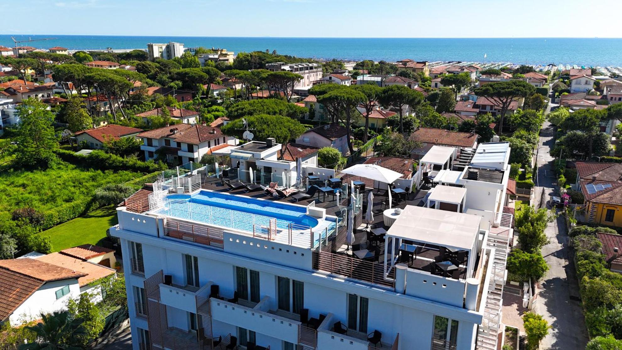Zen Hotel Versilia Marina di Pietrasanta Bagian luar foto