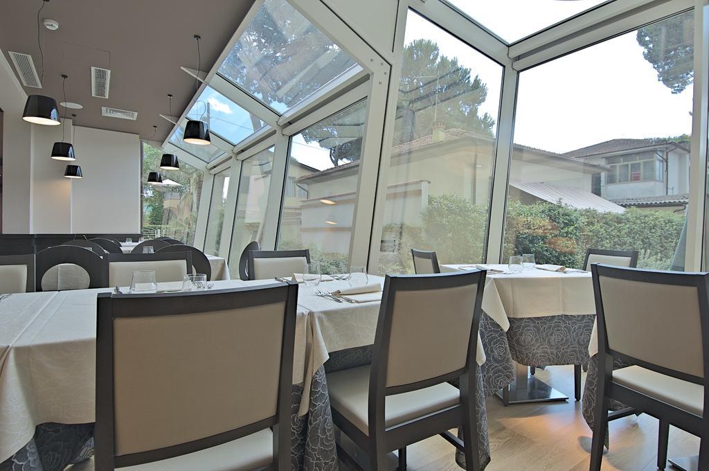 Zen Hotel Versilia Marina di Pietrasanta Bagian luar foto