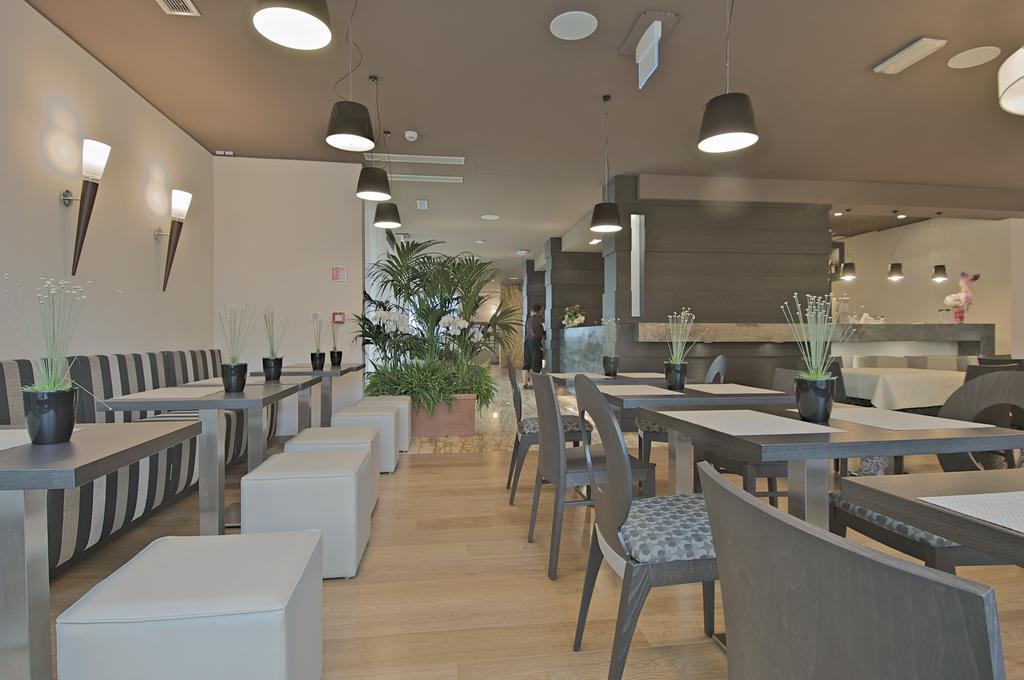 Zen Hotel Versilia Marina di Pietrasanta Bagian luar foto